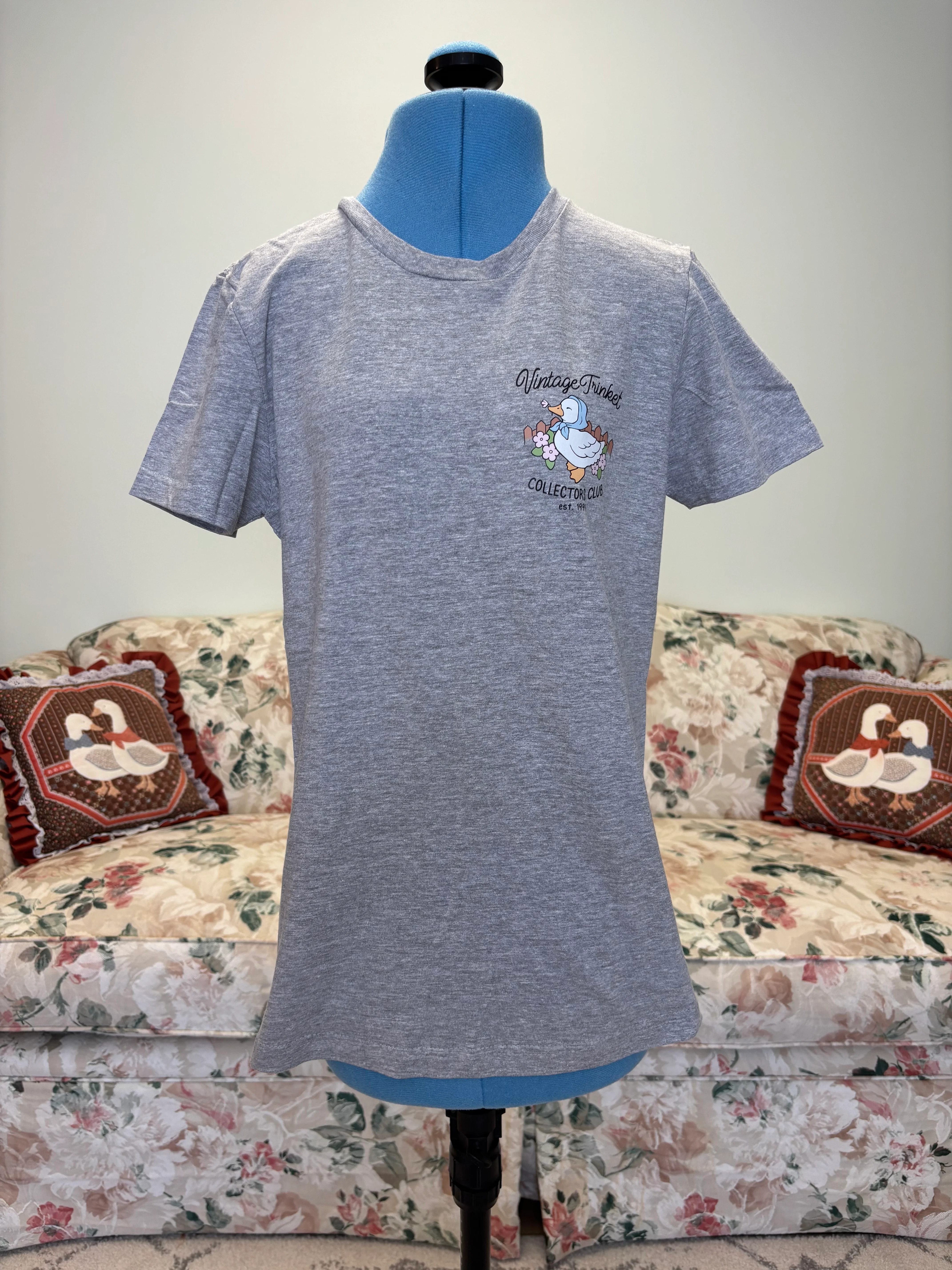 {Mia Maples} Vintage Trinket Collectors Club T Shirt V3