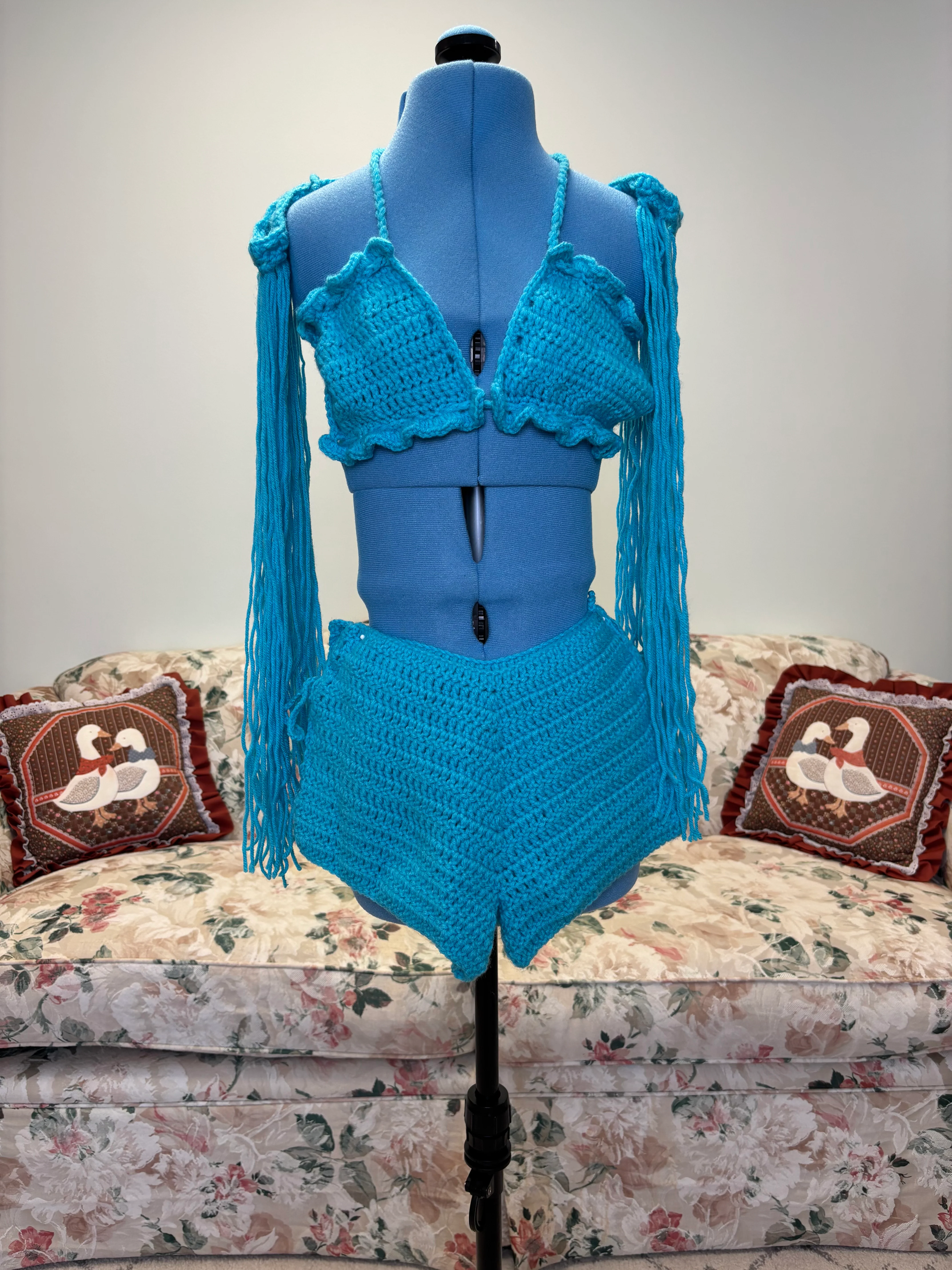 {Handmade} Knitted Short Set